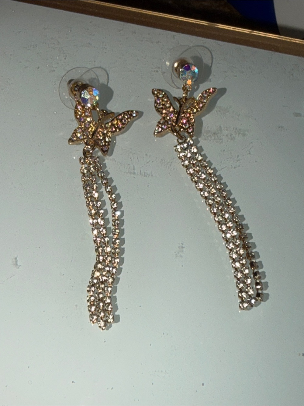 Butterfly 🦋 pierced earrings post style delicate crystal chains Gold tone